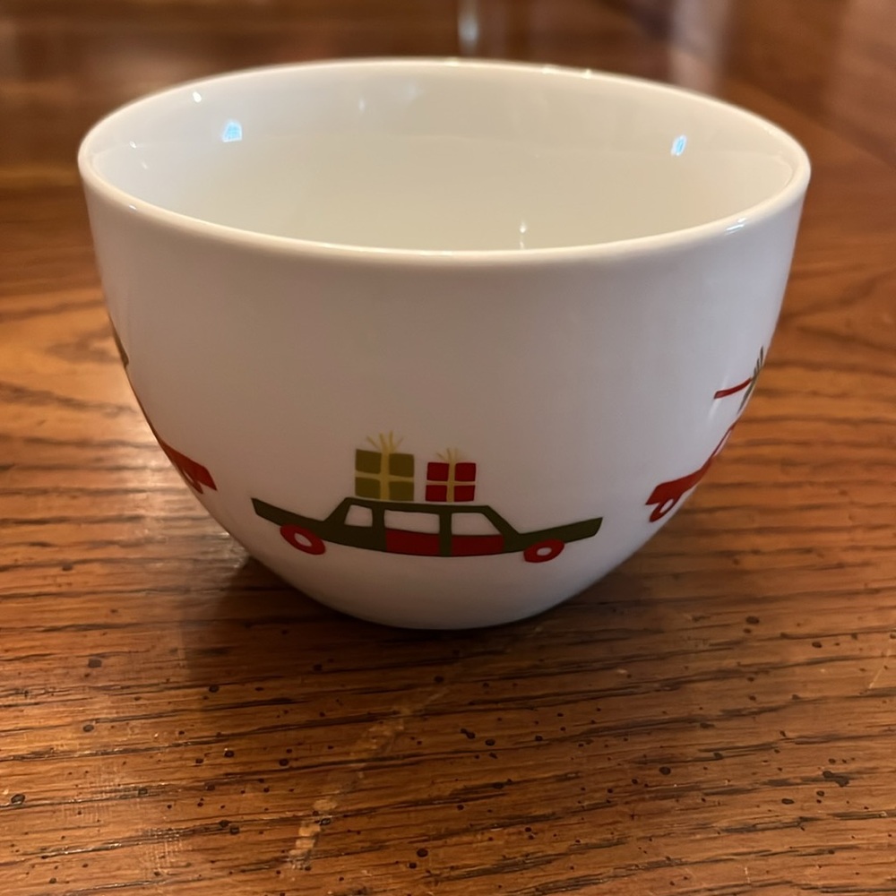 Crate&Barrel‎ holiday nesting bowls - Picture 3 of 16